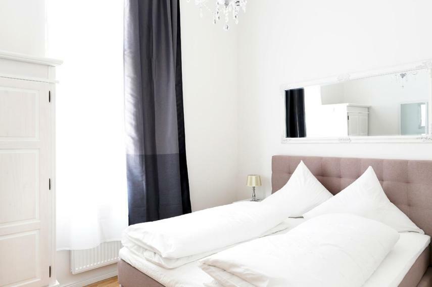 Sc 03 By Rockchair Apartments L Superhost Status L 2 Bedrooms Boxspringbeds Balcony Elevator - Cozy Family & Business Flair Welcomes You! Berlin Dış mekan fotoğraf